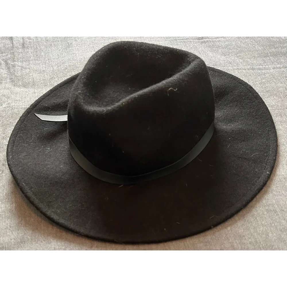 Universal Thread Black 100% Wool Wide Brim Fedora Hat with Faux Leather Band